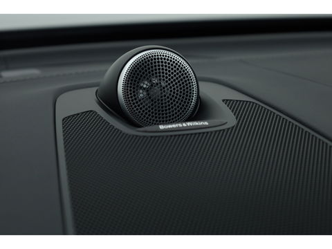 Volvo XC60 2.0 T8 Plug-in hybrid AWD Ultra Dark | Trekhaak | B&W Audio | Massage | Ventilatie | 360 camera