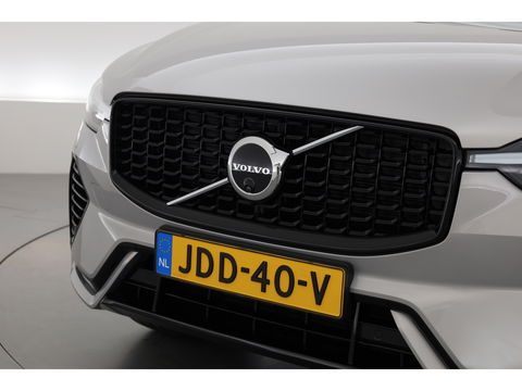 Volvo XC60 2.0 T8 Plug-in hybrid AWD Ultra Dark | Trekhaak | B&W Audio | Massage | Ventilatie | 360 camera