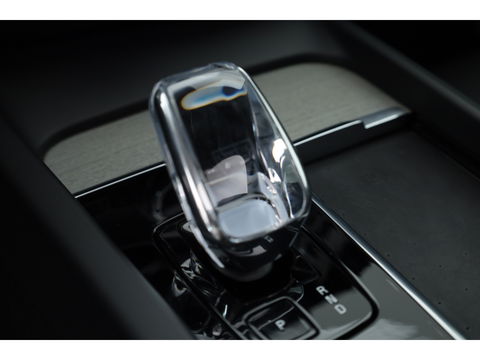 Volvo XC60 2.0 T8 Plug-in hybrid AWD Ultra Dark | Trekhaak | B&W Audio | Massage | Ventilatie | 360 camera