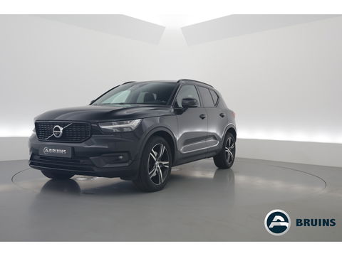 Volvo XC40 2.0 B4 R-Design | Elek. stoelen | ACC | H&K Audio | 360 camera | 19 inch | Stoel+ stuurverw. |