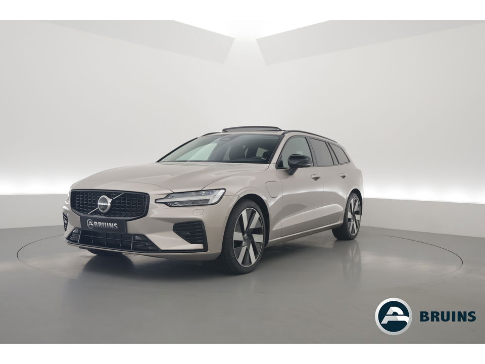 Volvo V60 2.0 T6 Plug-in hybrid AWD Plus Dark | Pano-dak | Head-up | H&K audio | 360 camera | MJ25 |