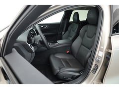 Volvo V60 2.0 T6 Plug-in hybrid AWD Plus Dark | Pano-dak | Head-up | H&K audio | 360 camera | MJ25 |