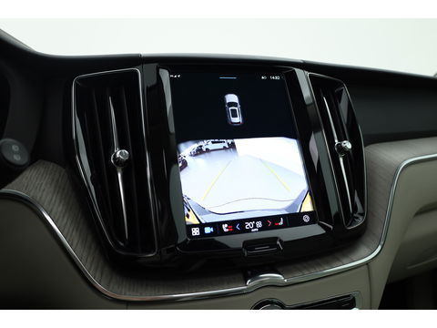 Volvo XC60 2.0 T6 Plug-in hybrid AWD Plus Bright | H&K audio | 360 camera | ACC | Blis | 4x stoel + stuurverw. |