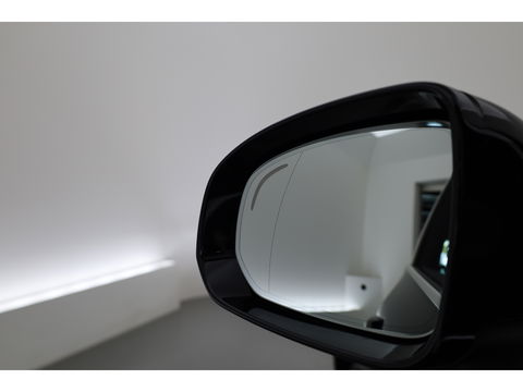 Volvo XC60 2.0 T6 Plug-in hybrid AWD Plus Bright | H&K audio | 360 camera | ACC | Blis | 4x stoel + stuurverw. |