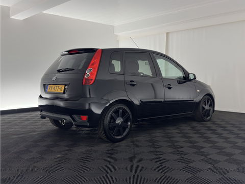 Ford Fiesta 1.3-8V Style *ST-pakket | AIRCO | COMFORT-SEATS | FORD-AUDIO-6000 | PRIVACY-GLASS | 16''ALU*