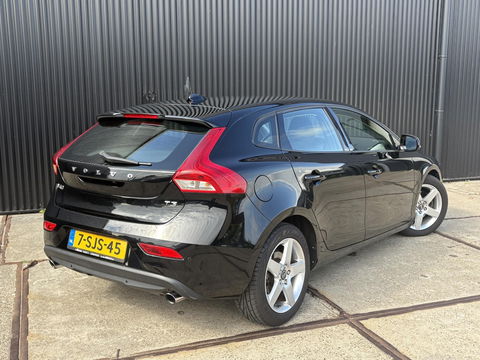 Volvo V40 1.6 T3 Momentum | HARMAN KARDON | NETTE WAGEN