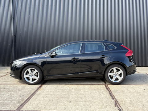 Volvo V40 1.6 T3 Momentum | HARMAN KARDON | NETTE WAGEN