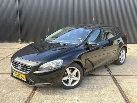 Volvo V40 1.6 T3 Momentum | HARMAN KARDON | NETTE WAGEN