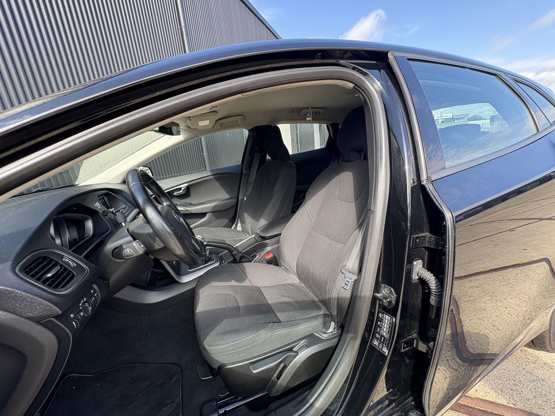 Volvo V40 1.6 T3 Momentum | HARMAN KARDON | NETTE WAGEN