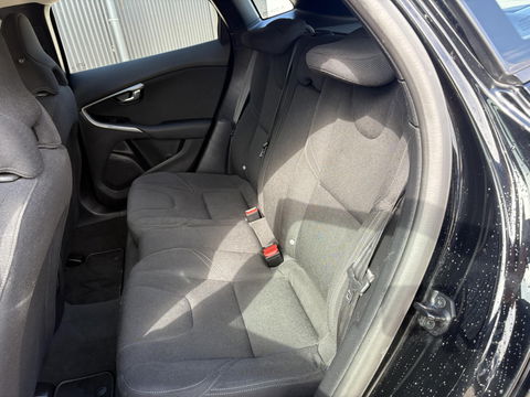Volvo V40 1.6 T3 Momentum | HARMAN KARDON | NETTE WAGEN