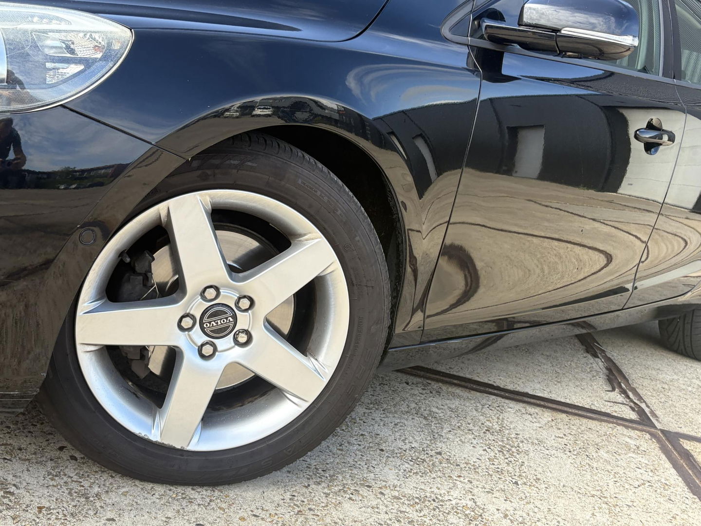 Volvo V40 1.6 T3 Momentum | HARMAN KARDON | NETTE WAGEN