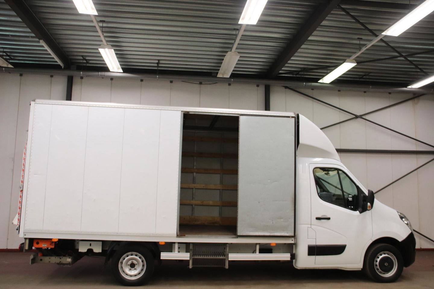 Renault Master 2.3 dCi Extra Lang 440CM BAKWAGEN LAADKLEP ZIJDEUR Renault Master 2.3 dCi BAKWAGEN MEUBELBAK LAADKLEP ZIJDEUR