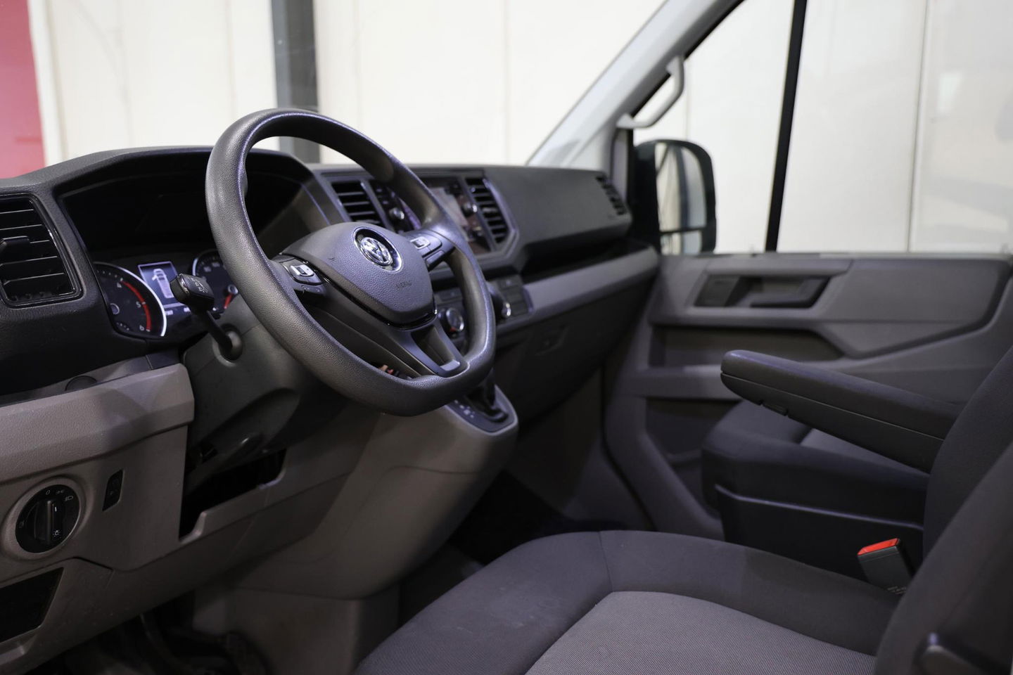 Volkswagen Crafter 4X4 TDI 4MOTION L3H3 (OUDE L2H2) LAADKLEP 750KG