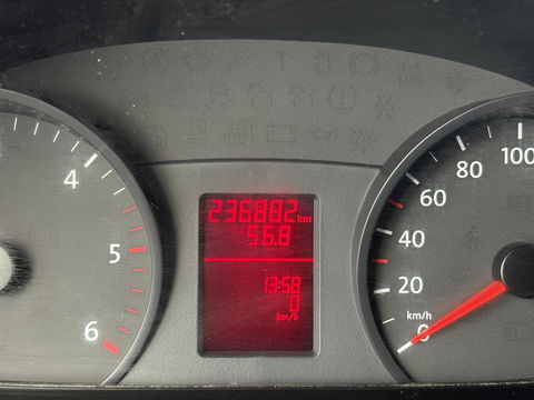 Volkswagen Crafter BE COMBI | CLIXTAR | 3000KG | Cruise | Airco