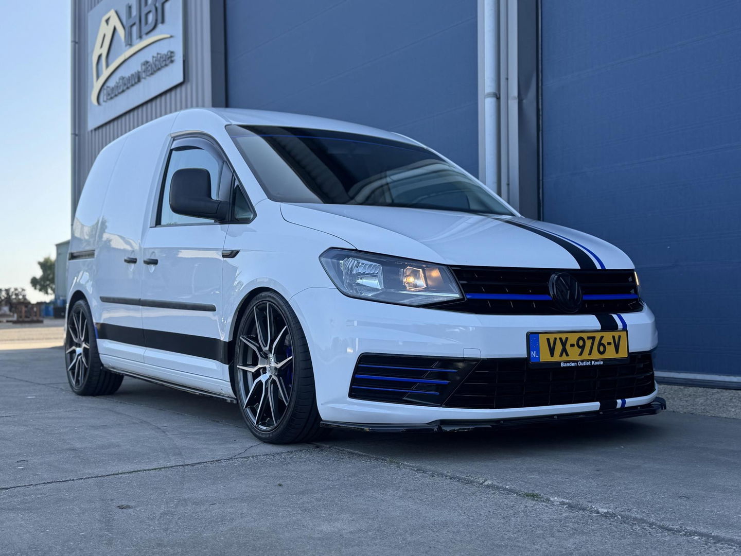 Volkswagen Caddy 2.0 TDI L1H1 BMT Trendline VERLAAGD / SPOILERS / NAVI / CAMERA / EURO 6