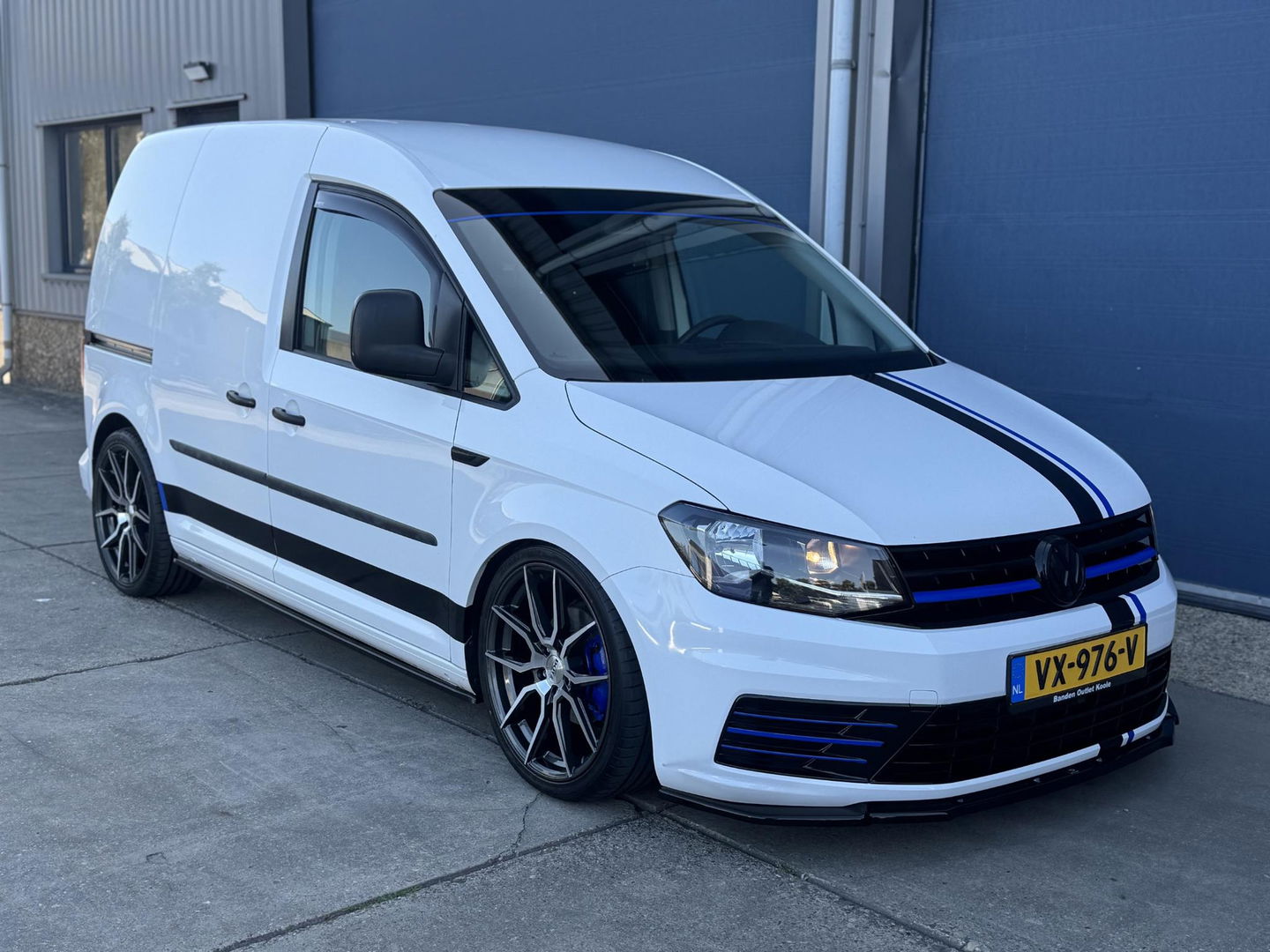 Volkswagen Caddy 2.0 TDI L1H1 BMT Trendline VERLAAGD / SPOILERS / NAVI / CAMERA / EURO 6