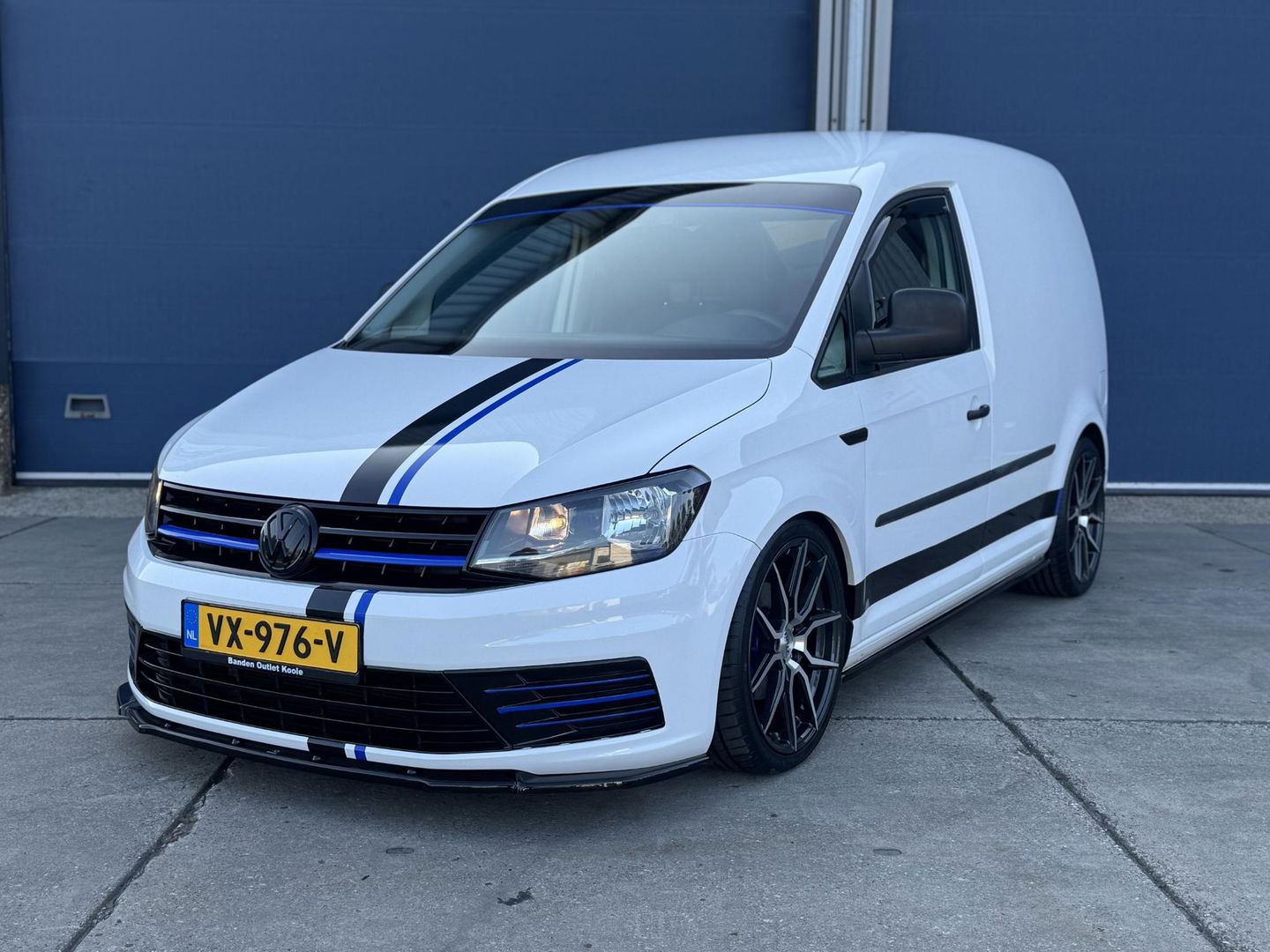 Volkswagen Caddy 2.0 TDI L1H1 BMT Trendline VERLAAGD / SPOILERS / NAVI / CAMERA / EURO 6