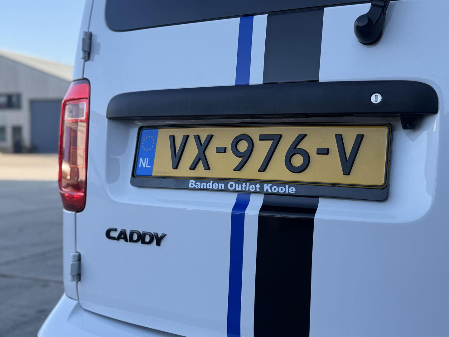 Volkswagen Caddy 2.0 TDI L1H1 BMT Trendline VERLAAGD / SPOILERS / NAVI / CAMERA / EURO 6