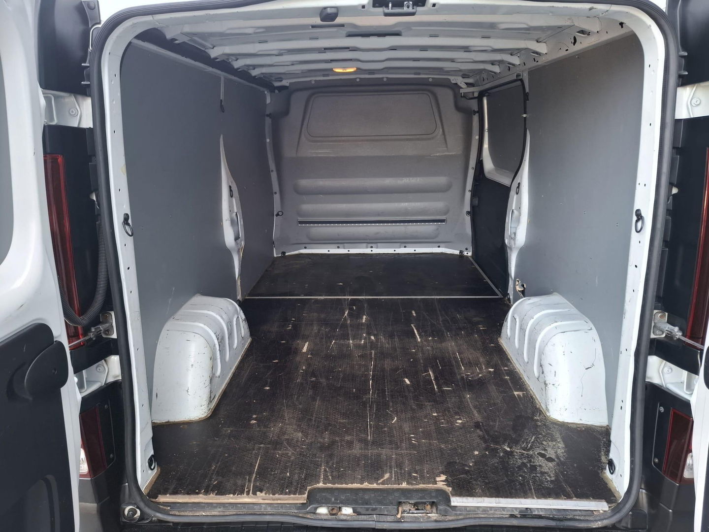 Renault Trafic 1.6 dCi T29 L2H1 Comfort Energy AIRCO / CRUISE CONTROLE / NAVI / CARMERA