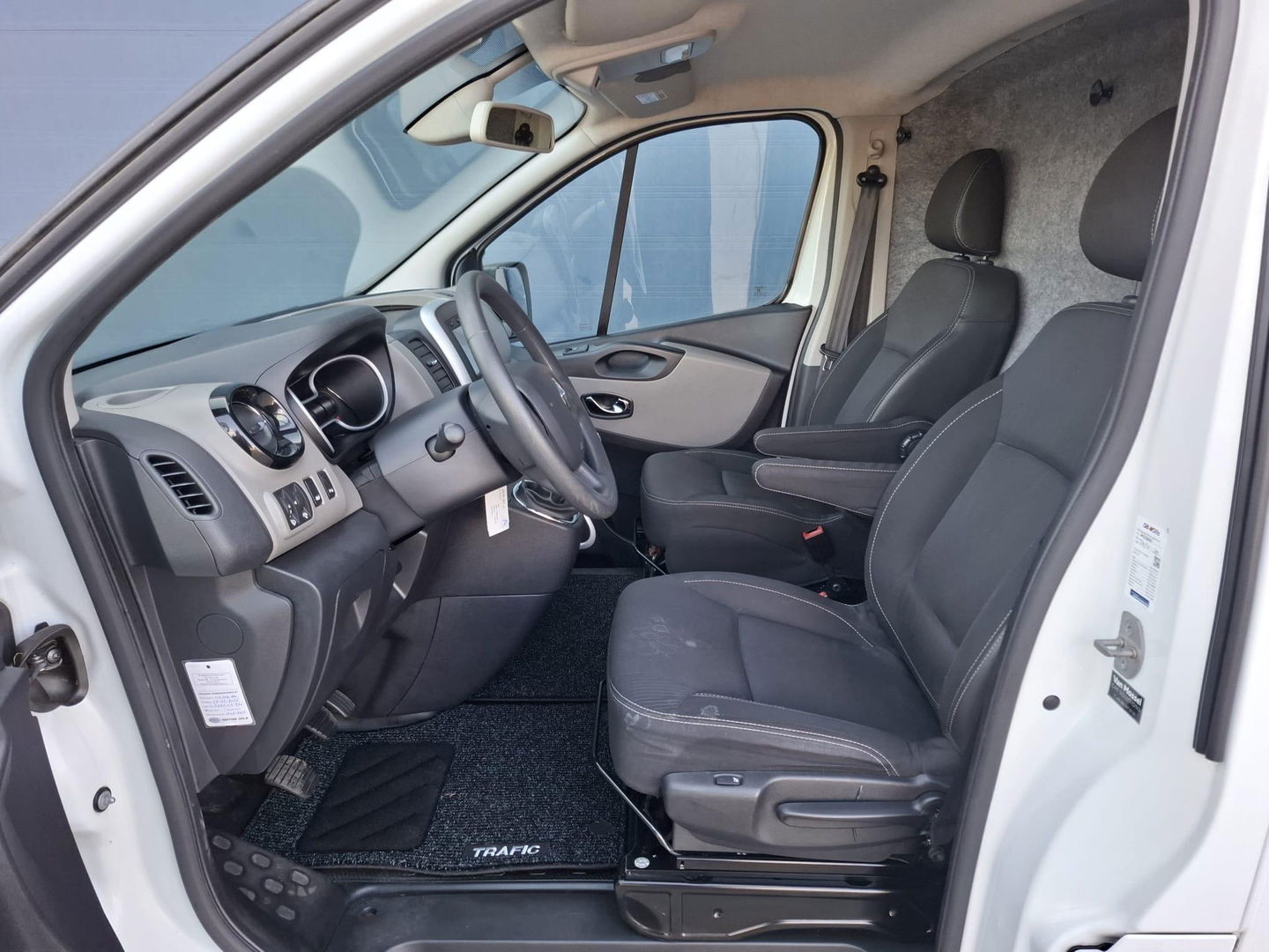 Renault Trafic 1.6 dCi T29 L2H1 Comfort Energy AIRCO / CRUISE CONTROLE / NAVI / CARMERA