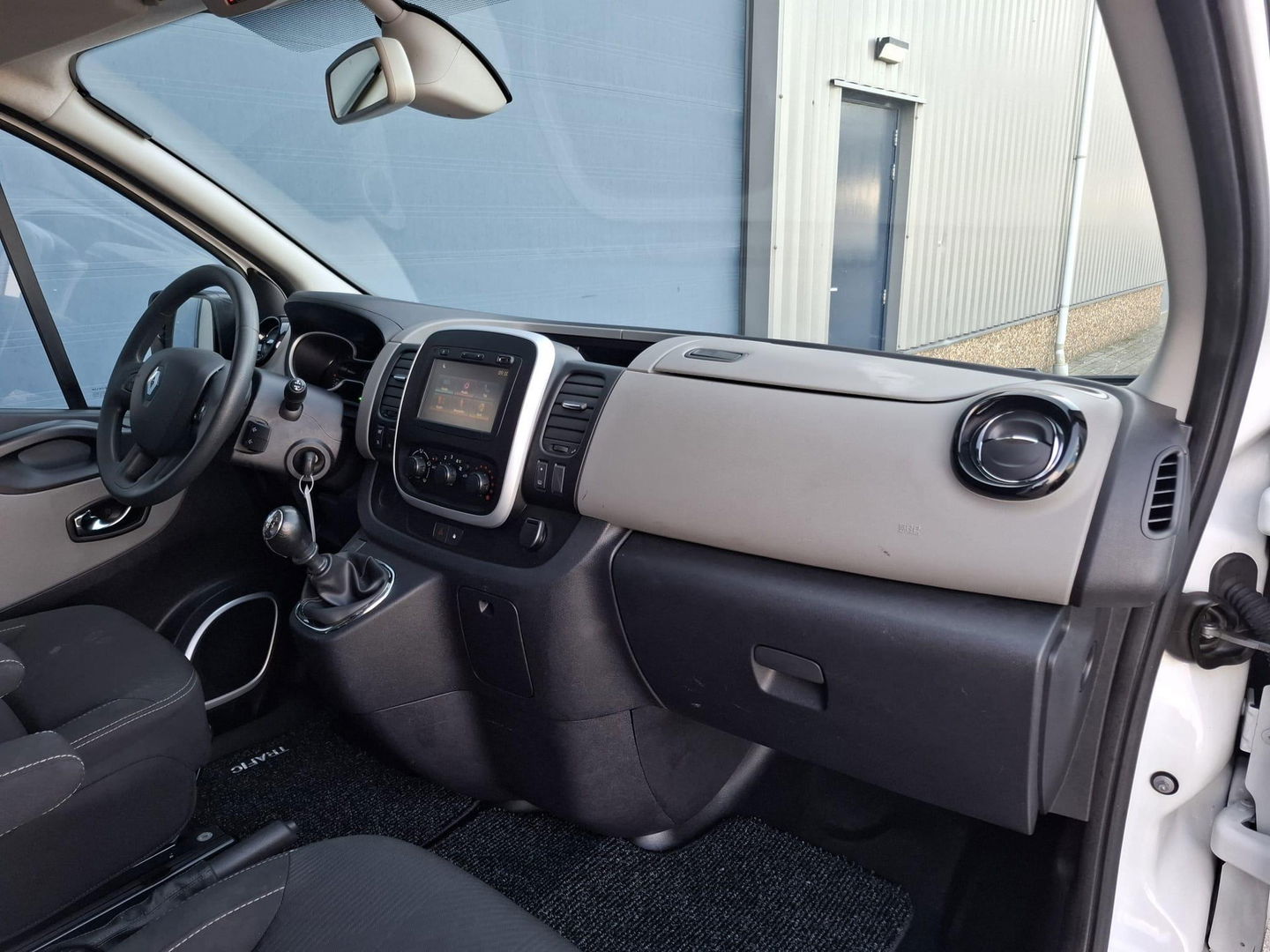 Renault Trafic 1.6 dCi T29 L2H1 Comfort Energy AIRCO / CRUISE CONTROLE / NAVI / CARMERA