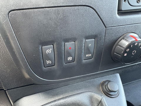 Renault Master T35 2.3 dCi L2H2 | AIRCO KOUD | CRUISE CONTROL | LAGE KM
