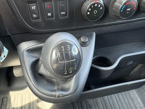 Renault Master T35 2.3 dCi L2H2 | AIRCO KOUD | CRUISE CONTROL | LAGE KM