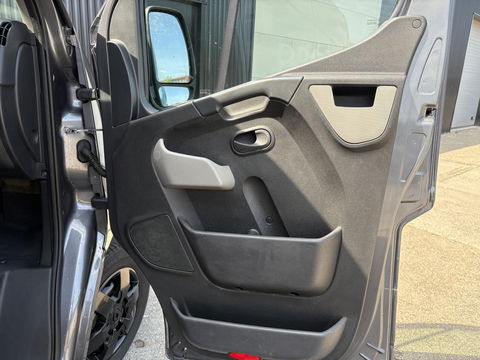 Renault Master T35 2.3 dCi L2H2 | AIRCO KOUD | CRUISE CONTROL | LAGE KM