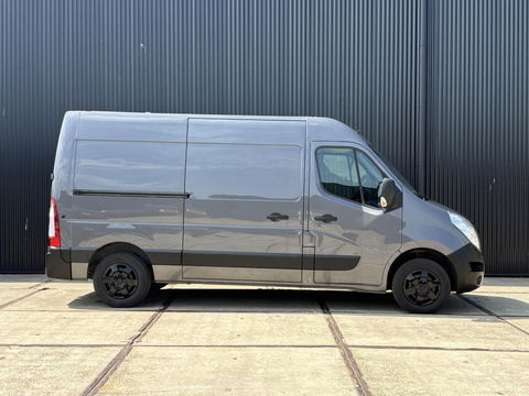 Renault Master T35 2.3 dCi L2H2 | AIRCO KOUD | CRUISE CONTROL | LAGE KM