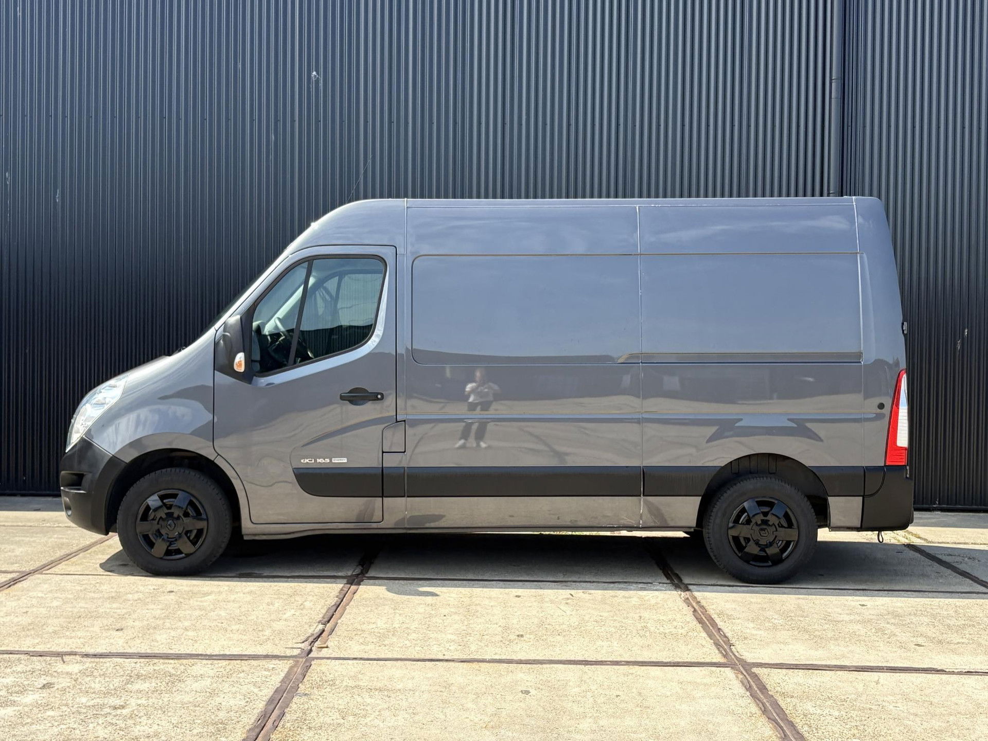 Renault Master T35 2.3 dCi L2H2 | AIRCO KOUD | CRUISE CONTROL | LAGE KM