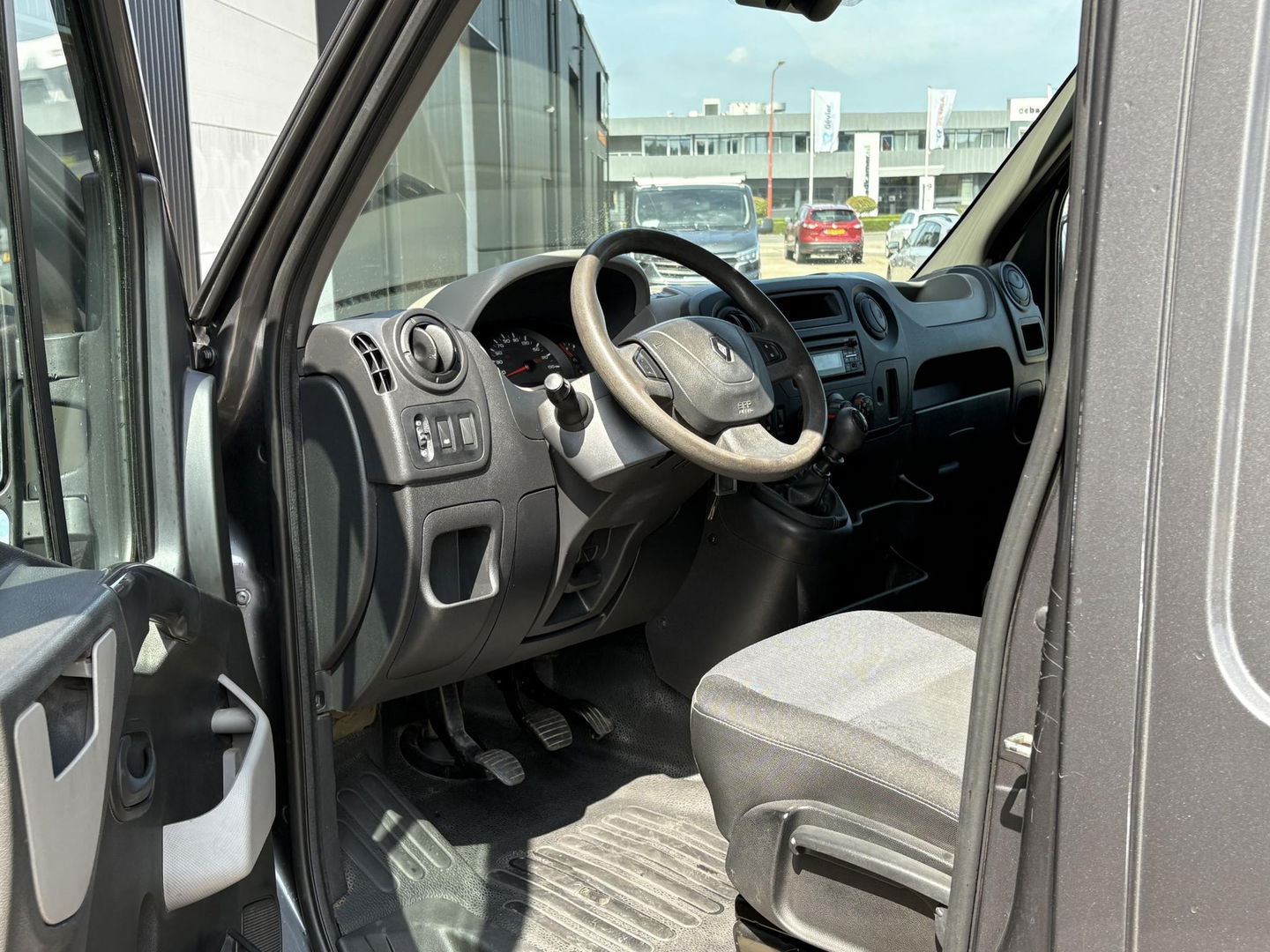 Renault Master T35 2.3 dCi L2H2 | AIRCO KOUD | CRUISE CONTROL | LAGE KM