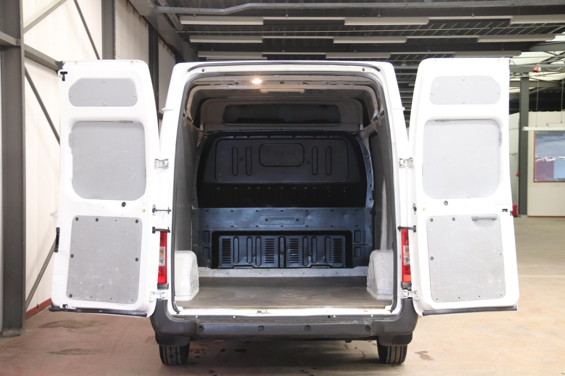 Ford Transit 2.2 TDCI 126PK L2H2 Airco