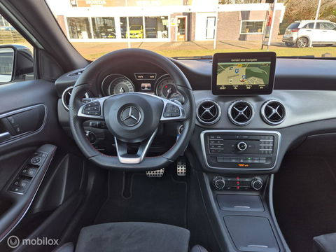 Mercedes-Benz GLA 180 AMG Night Edition Plus