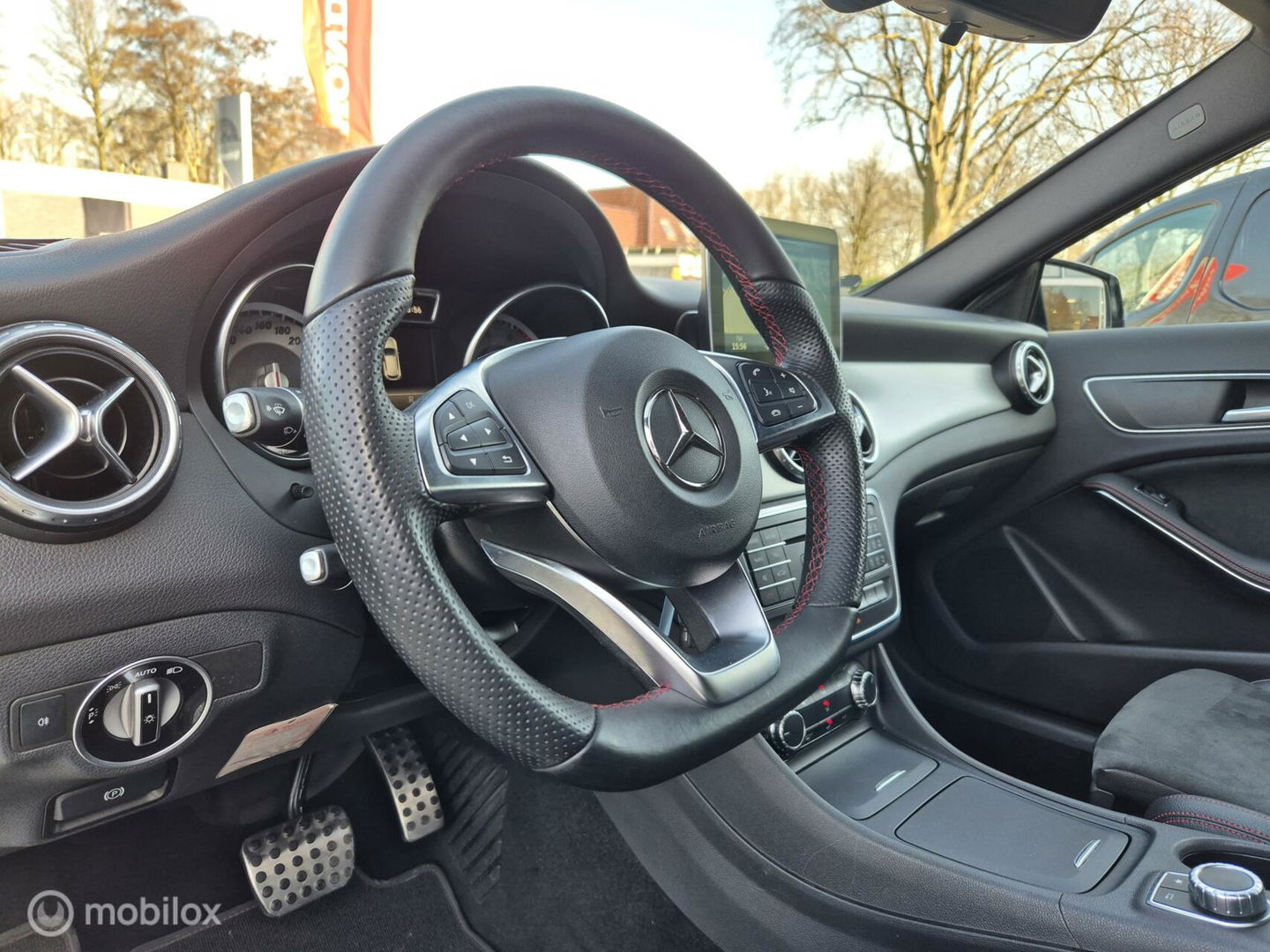 Mercedes-Benz GLA 180 AMG Night Edition Plus