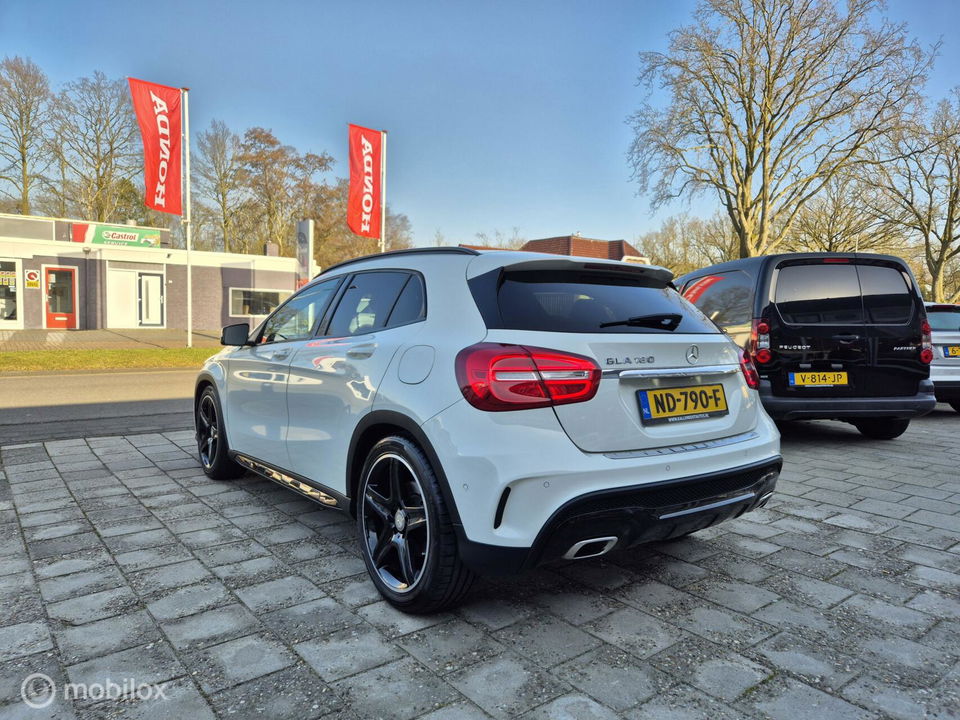 Mercedes-Benz GLA 180 AMG Night Edition Plus