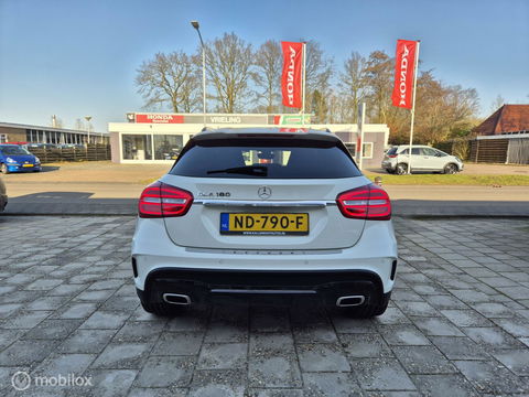 Mercedes-Benz GLA 180 AMG Night Edition Plus