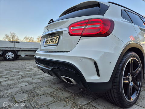Mercedes-Benz GLA 180 AMG Night Edition Plus