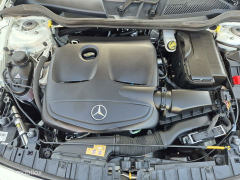Mercedes-Benz GLA 180 AMG Night Edition Plus