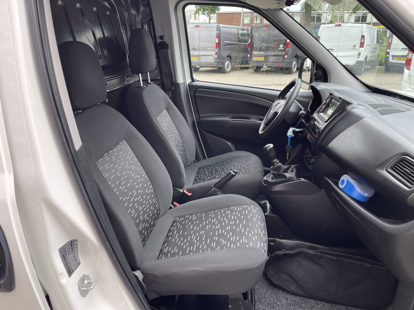 Opel Combo 1.3 CDTi L1H1 Edition / vaste prijs rijklaar € 8950 ex btw / euro 6 diesel / airco / nieuw imperial met looprol / airco / lease vanaf € 183