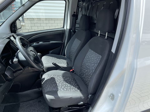 Opel Combo 1.3 CDTi L1H1 Edition / vaste prijs rijklaar € 8950 ex btw / euro 6 diesel / airco / nieuw imperial met looprol / airco / lease vanaf € 183