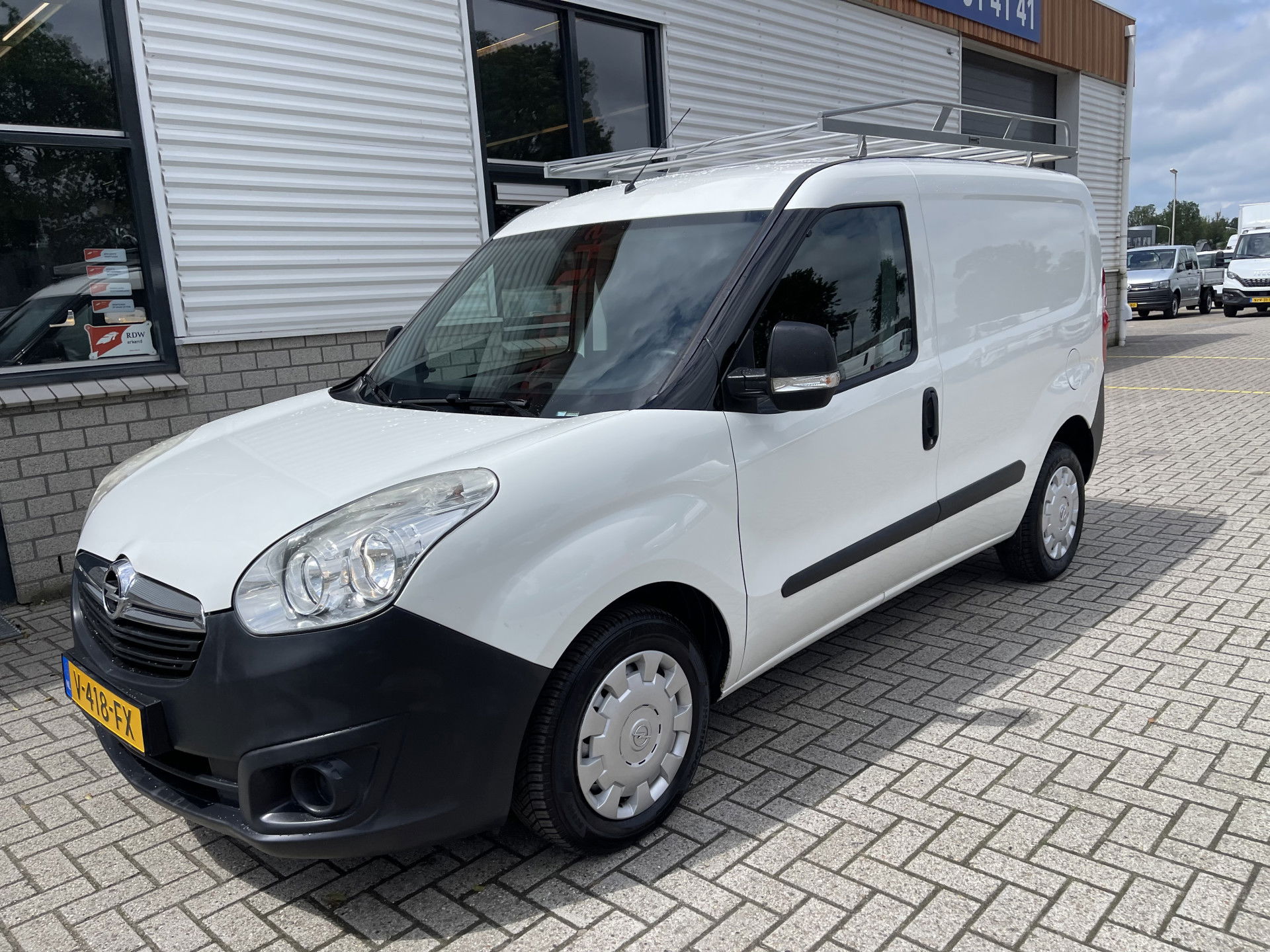 Opel Combo 1.3 CDTi L1H1 Edition / vaste prijs rijklaar € 8950 ex btw / euro 6 diesel / airco / nieuw imperial met looprol / airco / lease vanaf € 183