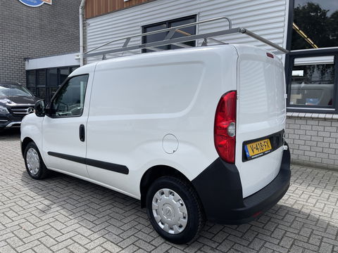 Opel Combo 1.3 CDTi L1H1 Edition / vaste prijs rijklaar € 8950 ex btw / euro 6 diesel / airco / nieuw imperial met looprol / airco / lease vanaf € 183