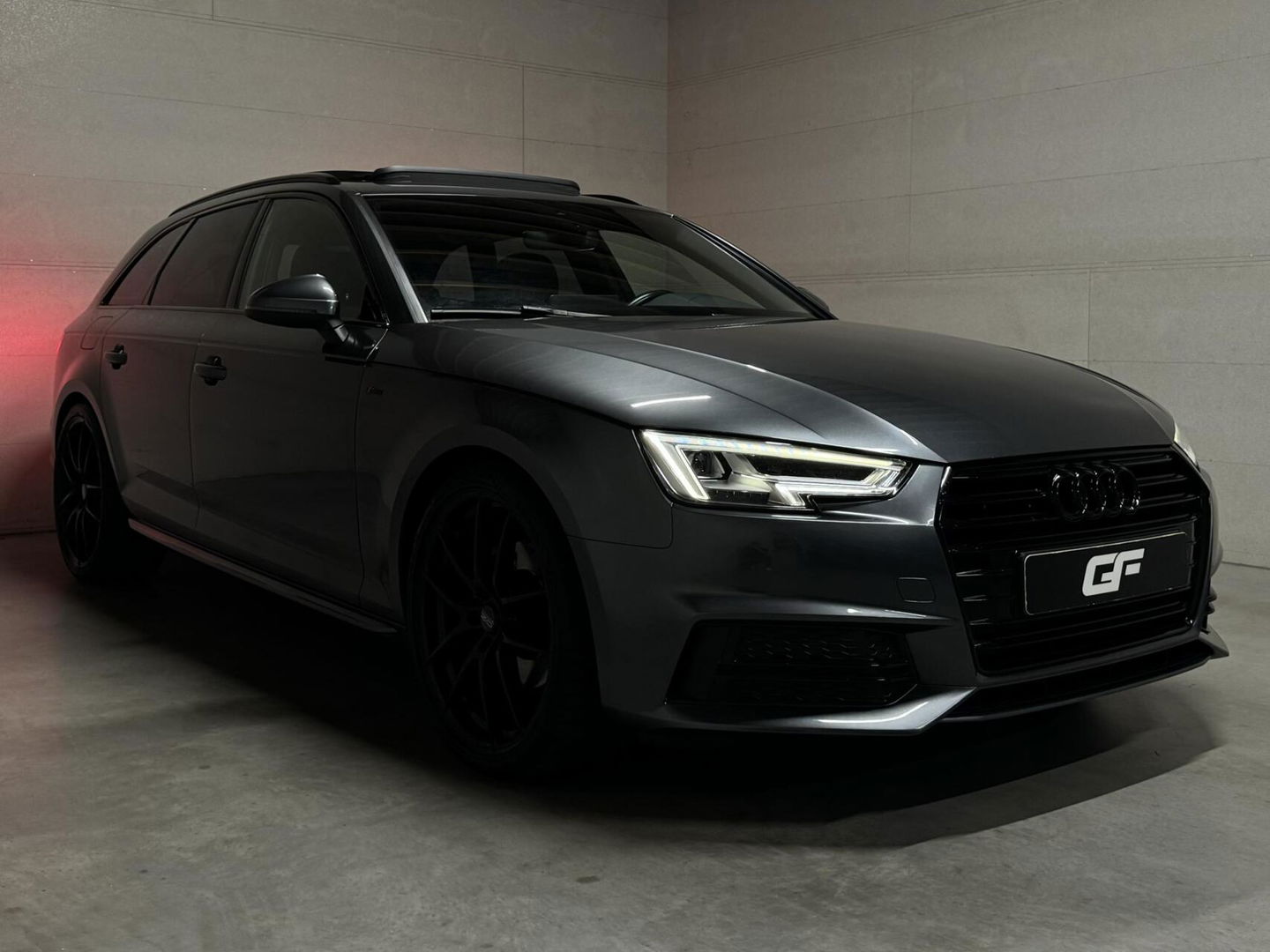 Audi A4 Avant 2.0 TFSI Black Edition S-Line Pano Virtual NAP