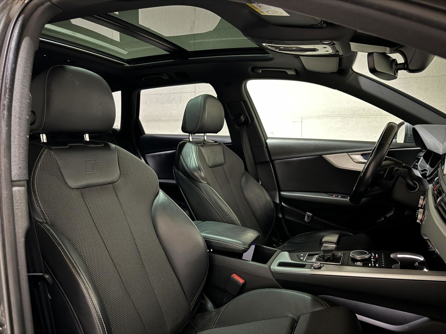Audi A4 Avant 2.0 TFSI Black Edition S-Line Pano Virtual NAP