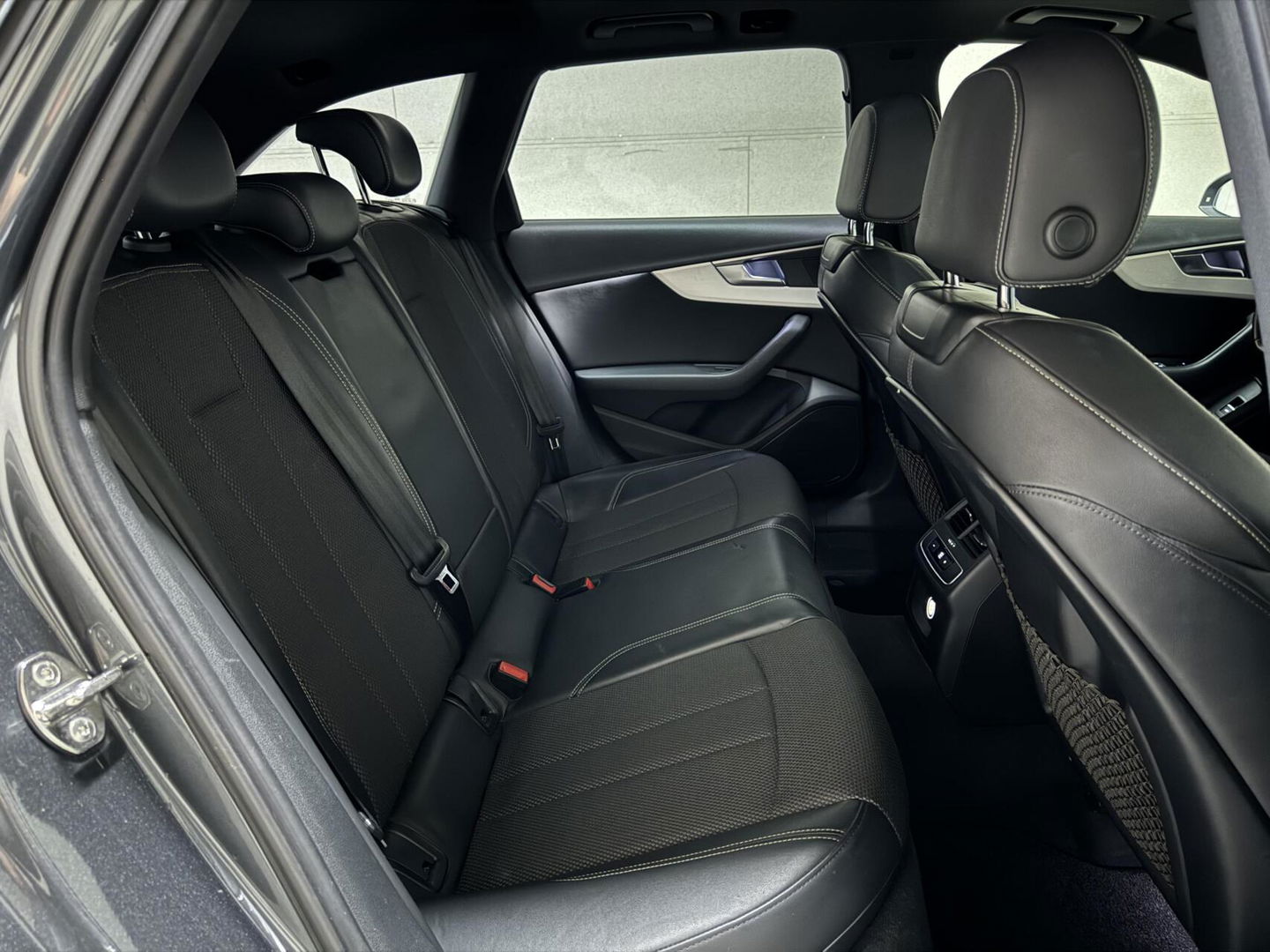 Audi A4 Avant 2.0 TFSI Black Edition S-Line Pano Virtual NAP