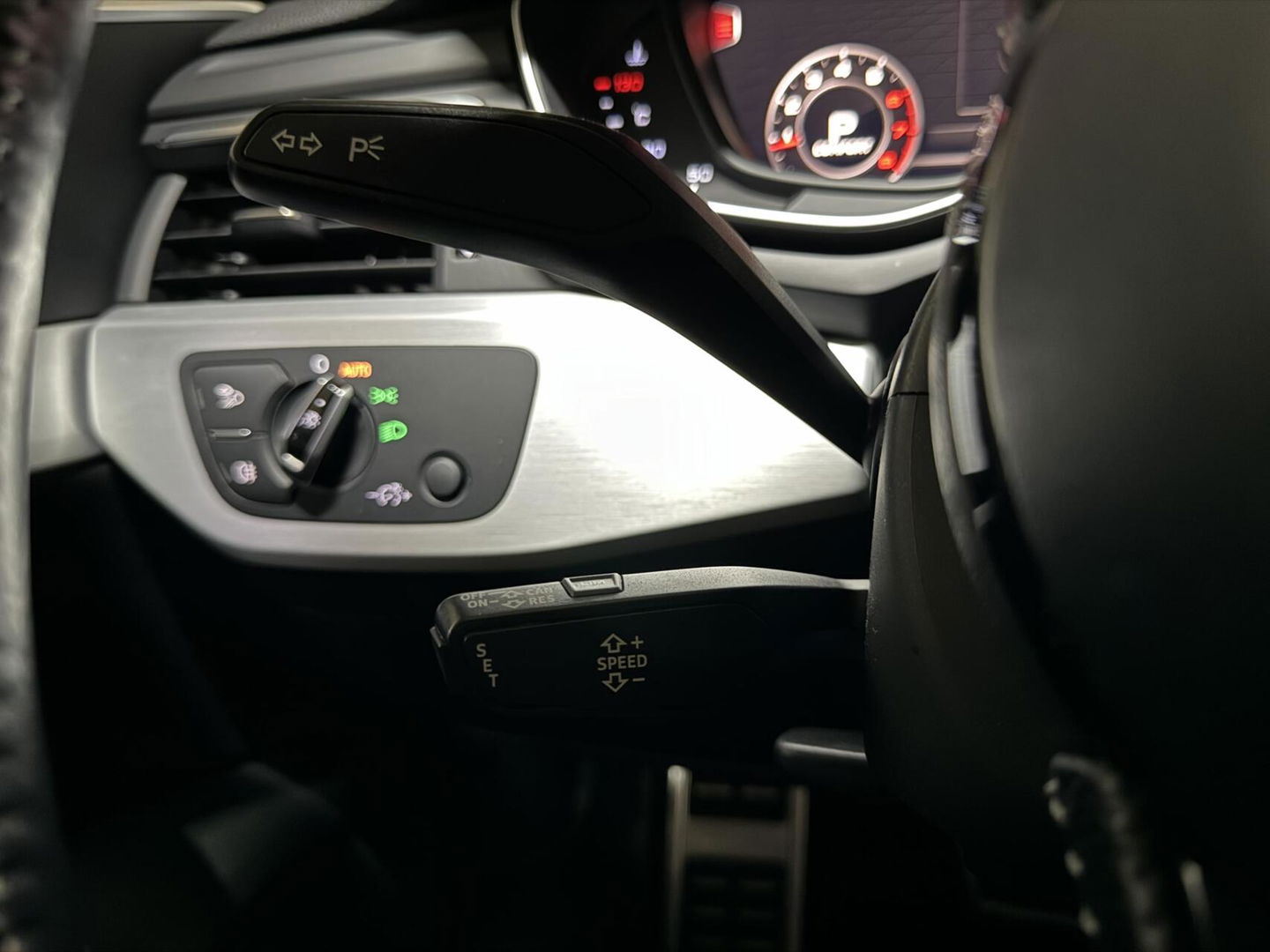 Audi A4 Avant 2.0 TFSI Black Edition S-Line Pano Virtual NAP