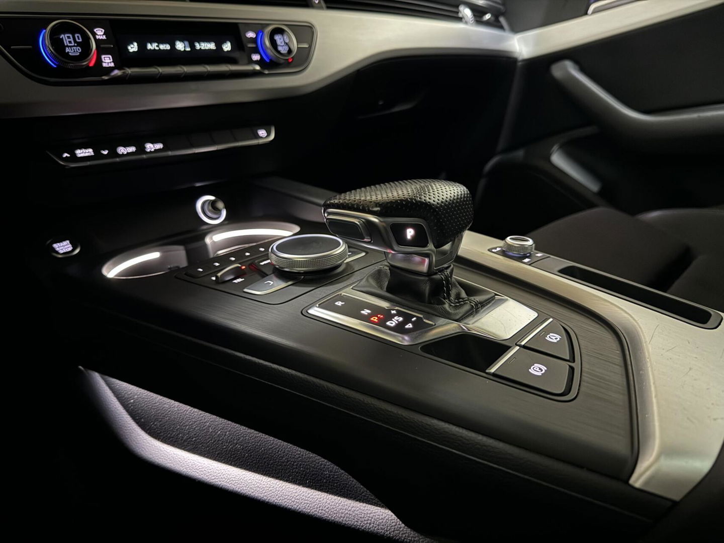 Audi A4 Avant 2.0 TFSI Black Edition S-Line Pano Virtual NAP