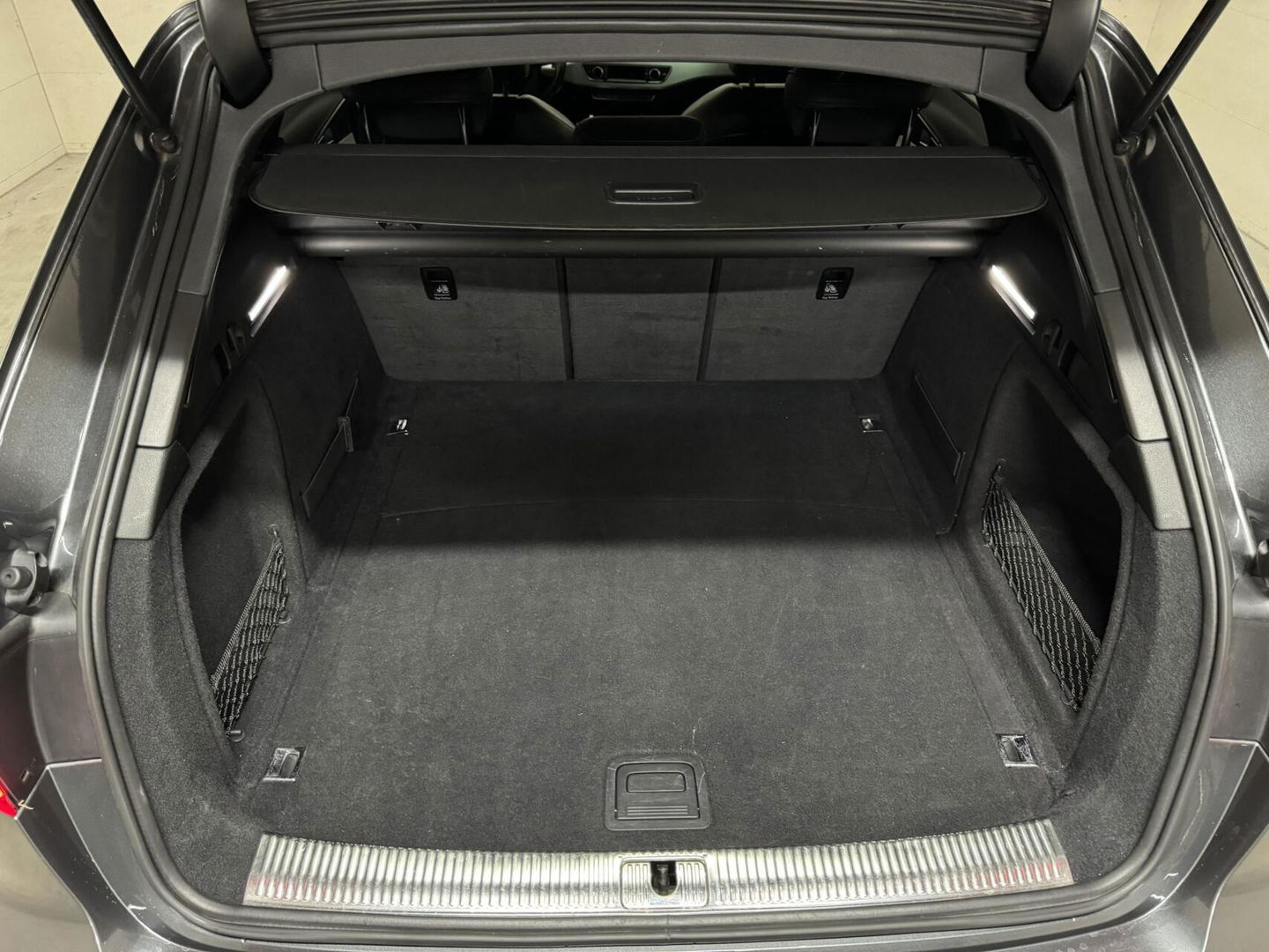 Audi A4 Avant 2.0 TFSI Black Edition S-Line Pano Virtual NAP