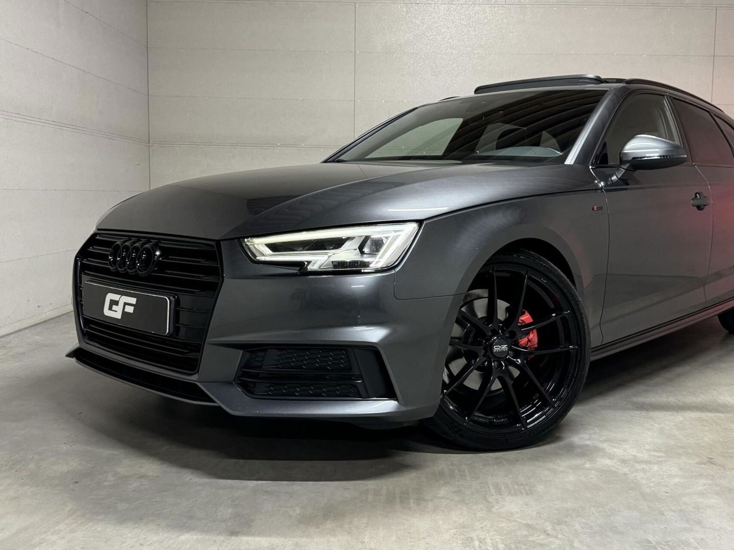 Audi A4 Avant 2.0 TFSI Black Edition S-Line Pano Virtual NAP
