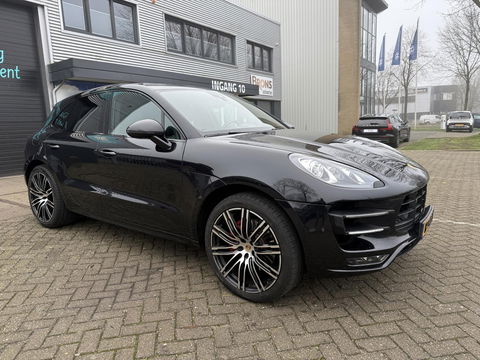 Porsche Macan 3.6 Turbo Pano l 21 INC l Luchtvering